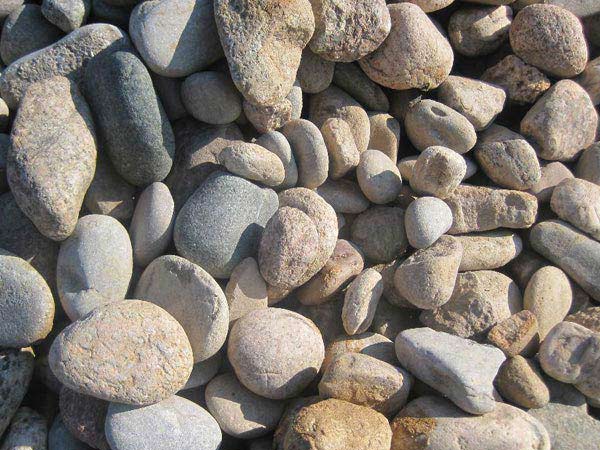 河南河卵石破碎機(jī)廠家好評如潮，靠的是什么？