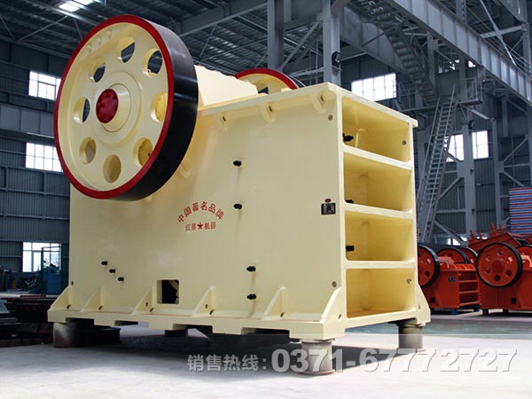 顎式粉碎機(jī)顎板、肘板和邊護(hù)板哪種好？