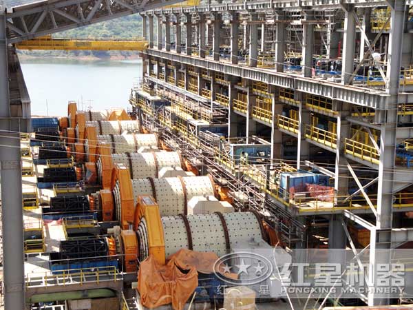 水泥磨機(jī)生產(chǎn)現(xiàn)場
