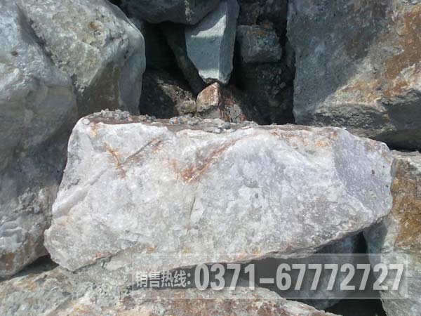 石英石制砂生產(chǎn)線組建方法、所需設(shè)備、工藝流程介紹