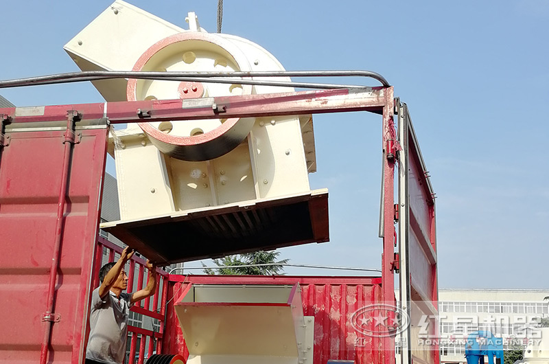 設備裝車發(fā)貨 設備裝車發(fā)貨