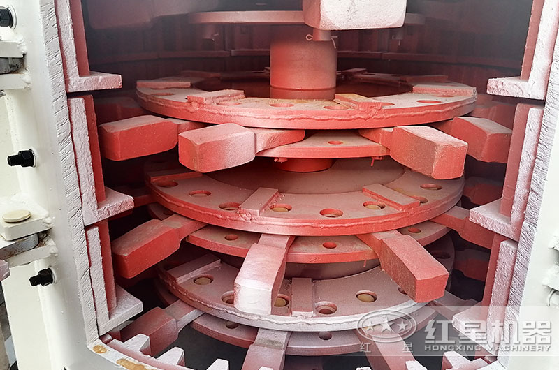 立式復合破碎機內(nèi)部結構圖 立式復合破碎機內(nèi)部結構圖