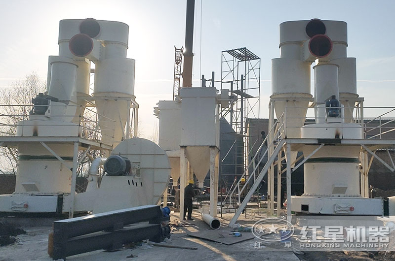 山東客戶超細(xì)磨粉機(jī)工作現(xiàn)場(chǎng)圖 山東客戶超細(xì)磨粉機(jī)工作現(xiàn)場(chǎng)圖