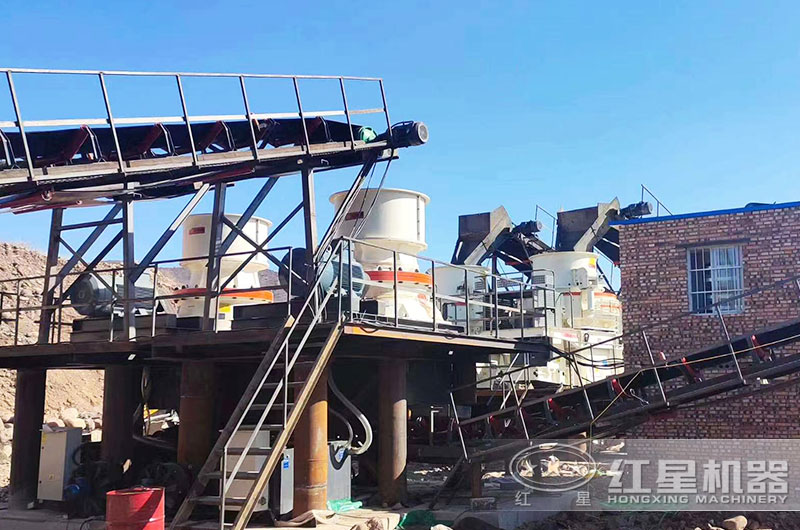 江蘇客戶圓錐破碎機(jī)工作現(xiàn)場(chǎng)圖片 江蘇客戶圓錐破碎機(jī)工作現(xiàn)場(chǎng)圖片