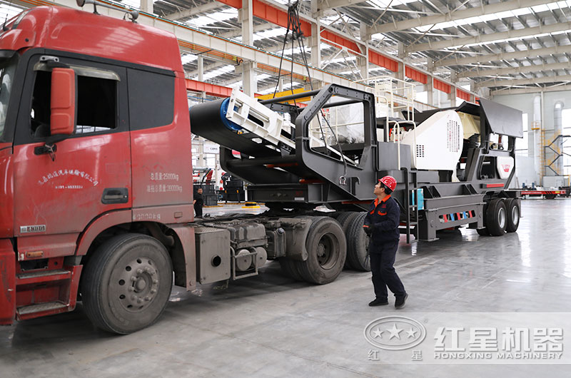 移動建筑垃圾粉碎機準備發(fā)貨