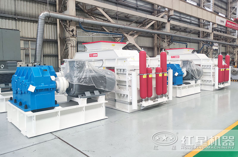 齒輥式破碎機(jī)圖片 齒輥式破碎機(jī)圖片