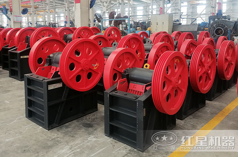 小型顎式破碎機(jī)圖片