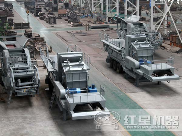 建筑垃圾移動(dòng)破碎站廠家車(chē)間一角