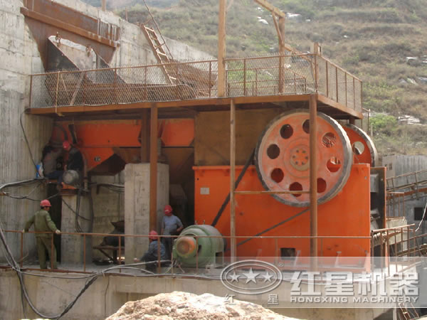 礦石破碎機(jī)價(jià)格一臺多少錢