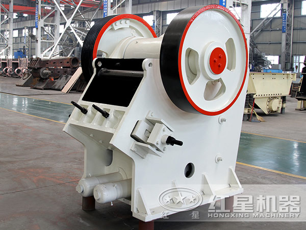 對比傳統(tǒng)鄂破機(jī)，新一代歐版鄂式破碎機(jī)具有哪些優(yōu)勢？