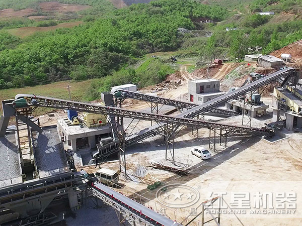 加工石子的機(jī)器多少錢，產(chǎn)量是多少？