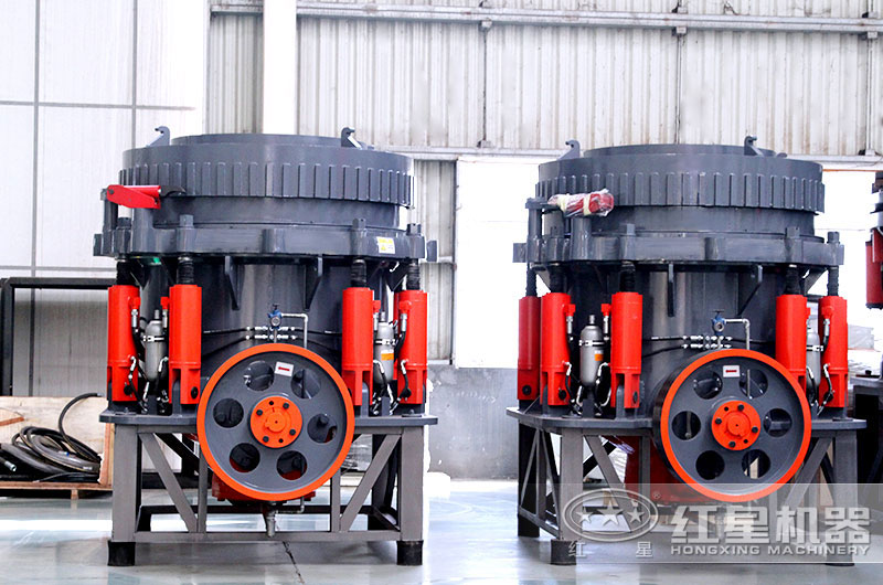 含鐵的石頭用什么破碎機粉碎比較好？