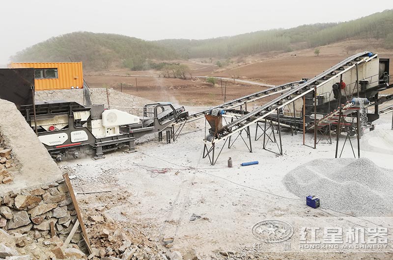 時產(chǎn)15、20、30噸的小型移動碎石機可行嗎？