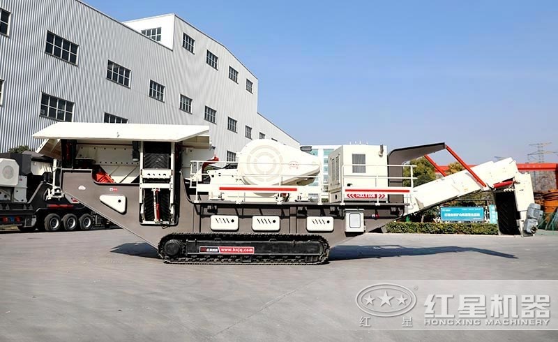 大型采石場用以柴油為動力的履帶破碎機更高產、環(huán)保