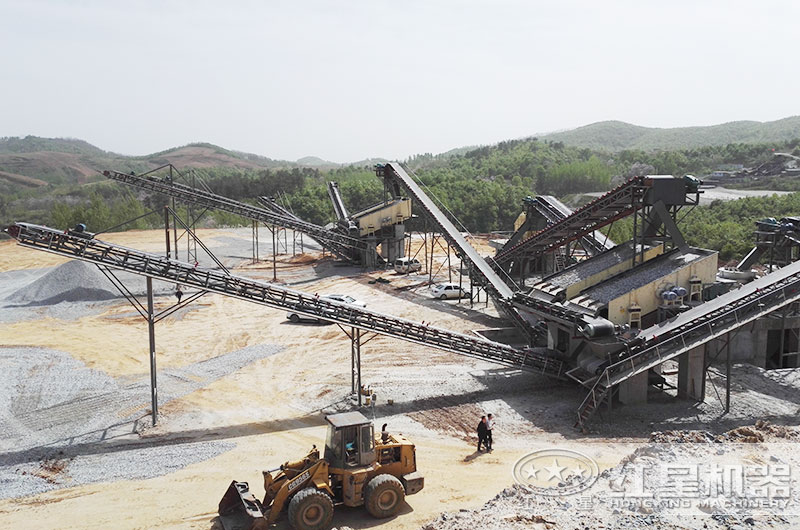 大型碎石機(jī)械設(shè)備一套多少錢？有沒有車載移動(dòng)式的？