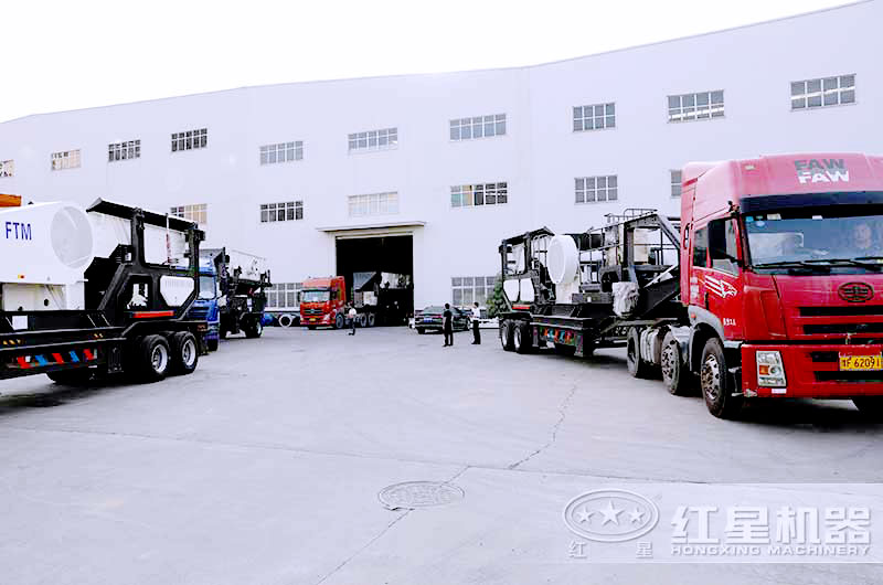 移動(dòng)制造石子機(jī)、沙子機(jī)陸續(xù)發(fā)貨