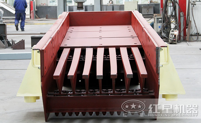 人工石頭磕石子有什么流程，采用什么設(shè)備？