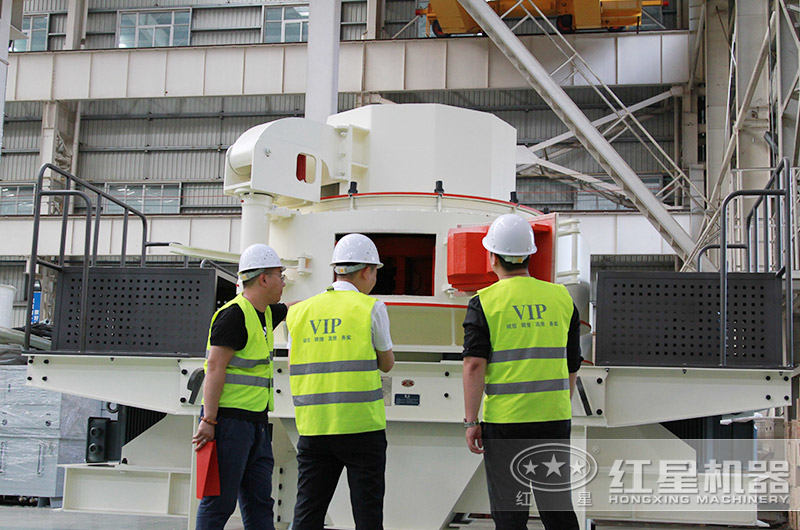 每小時出砂100噸的制砂機(jī)多少錢？哪個廠家質(zhì)量好？