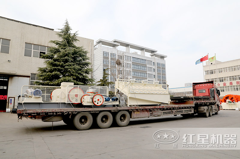 大型對(duì)輥制砂機(jī)好用嗎？有沒有現(xiàn)場(chǎng)視頻？