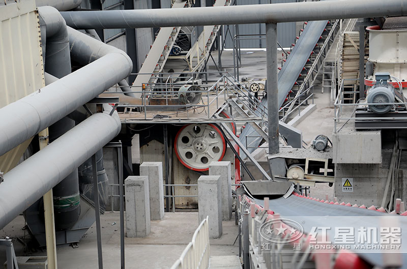 四川省涼山用戶水泥破碎機(jī)生產(chǎn)現(xiàn)場