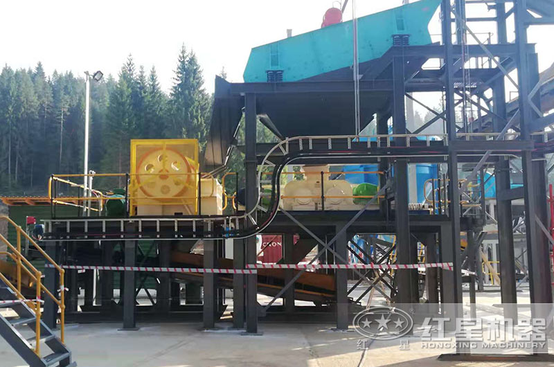 河卵石能用對(duì)輥制砂機(jī)嗎？成品是多少目？選購(gòu)及應(yīng)用要注意哪些？